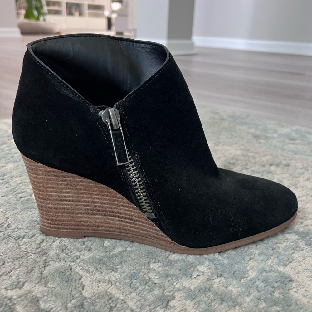 NWOT | 1. State Black Ankle Booties with Suede Finish, Women's 9 - Picture 2 of 6